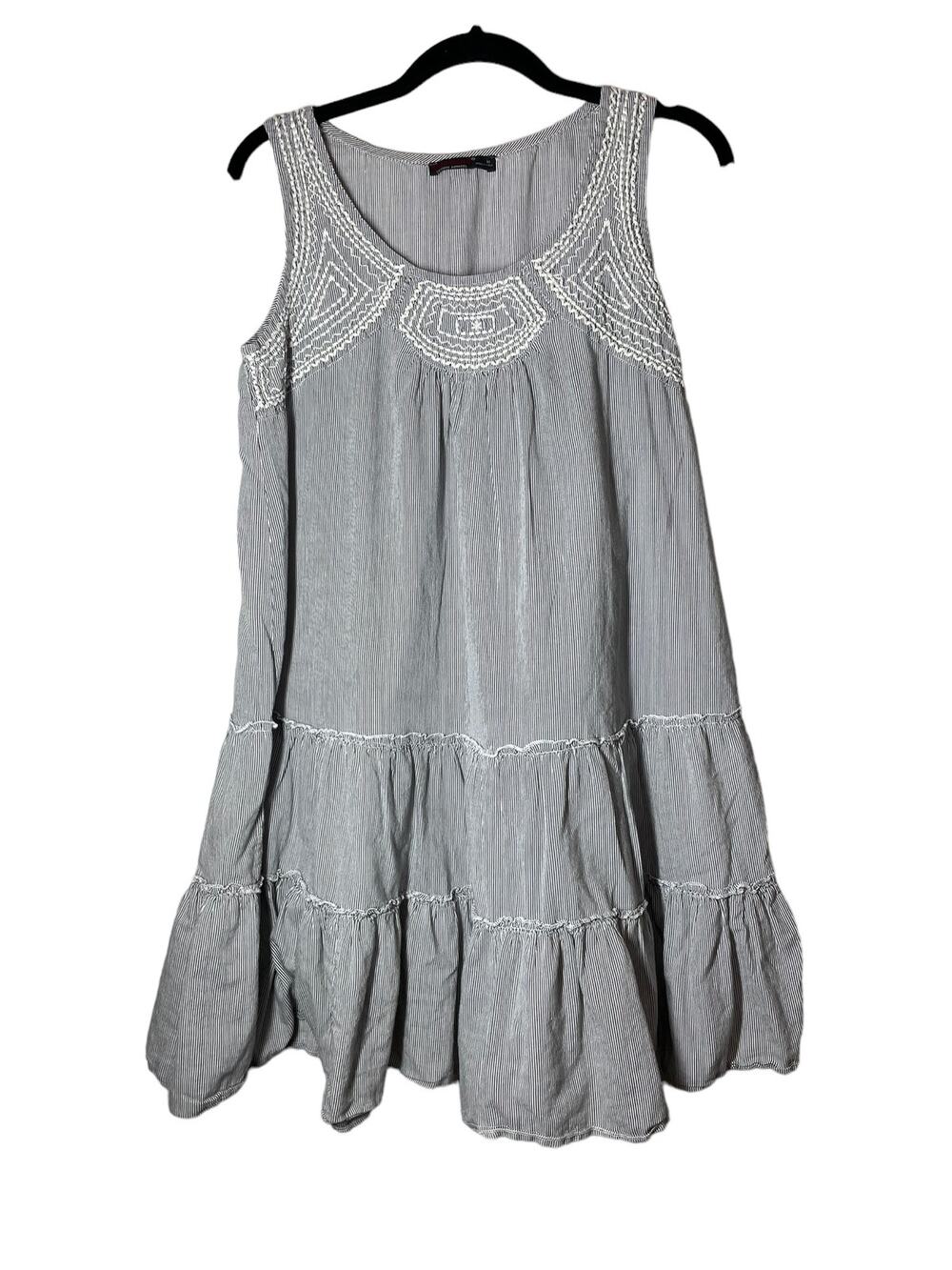 Devoted Luxury Sleeveless Dress Railroad Striped  Medium Embroidered